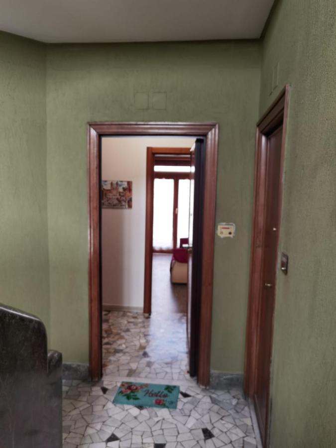 Appartamento Per Turisti E Famiglie Roma Exterior photo