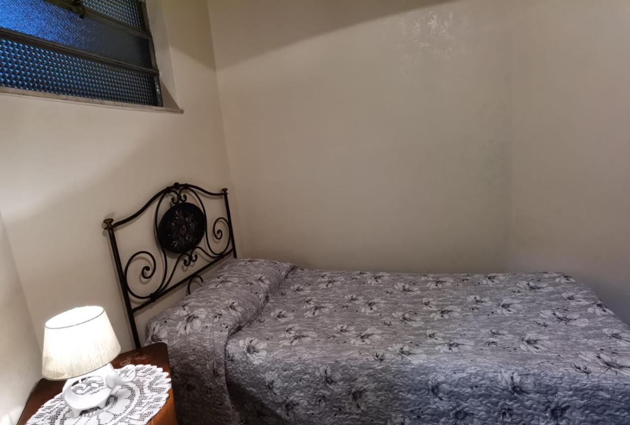 Appartamento Per Turisti E Famiglie Roma Exterior photo